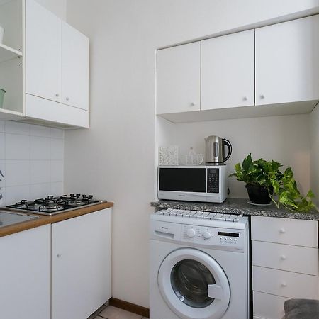 Love & Smile Apartment By Rent All Como Bagian luar foto
