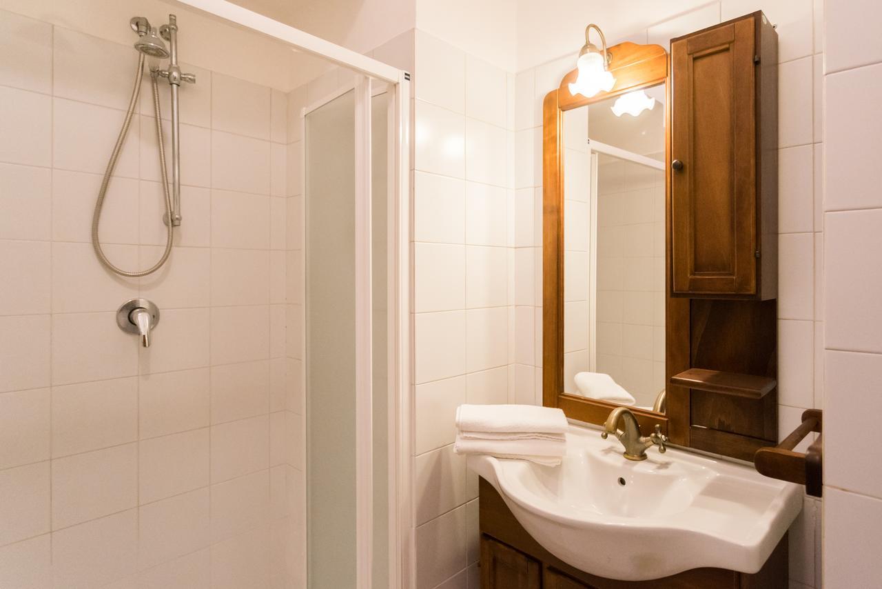 Love & Smile Apartment By Rent All Como Bagian luar foto