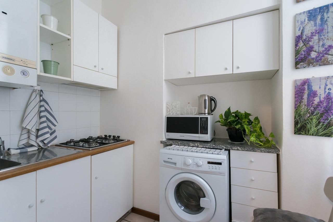 Love & Smile Apartment By Rent All Como Bagian luar foto