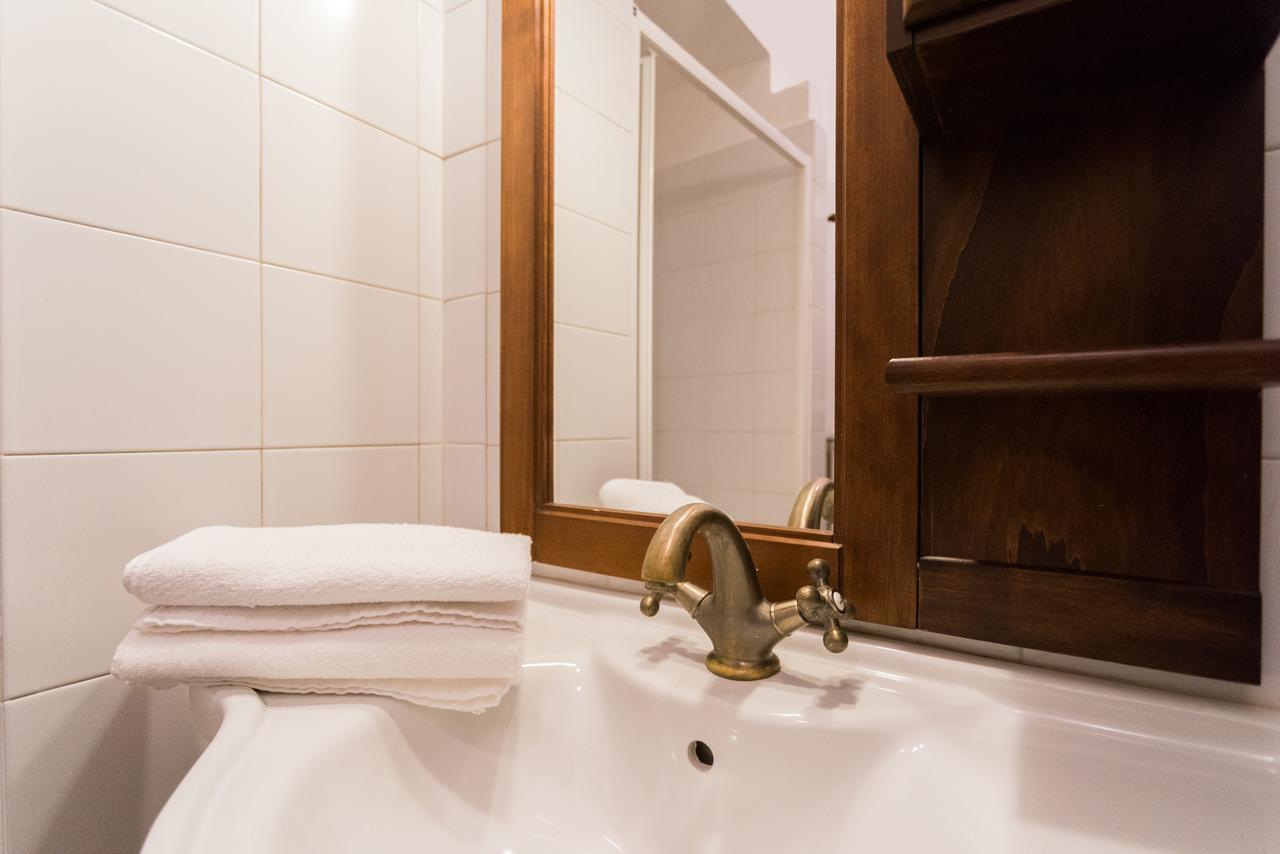 Love & Smile Apartment By Rent All Como Bagian luar foto