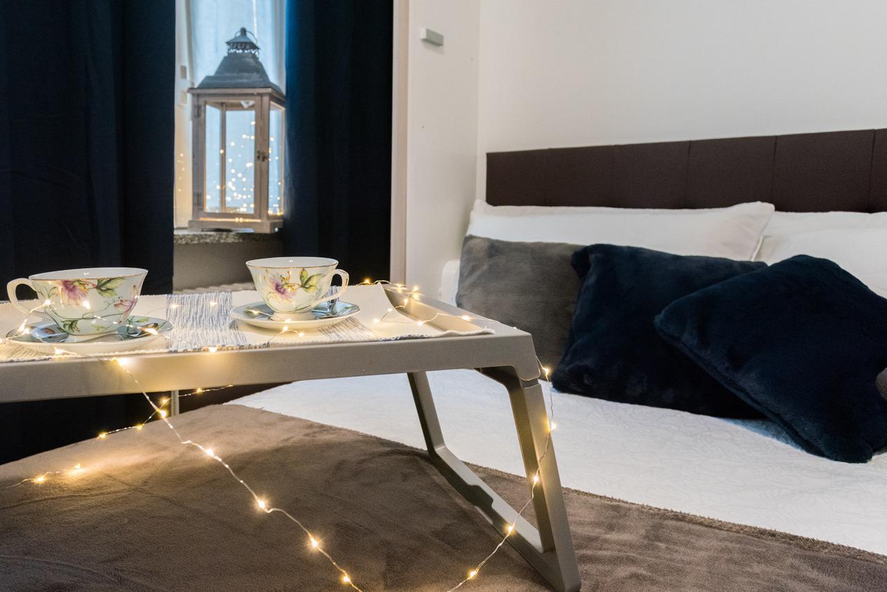 Love & Smile Apartment By Rent All Como Bagian luar foto